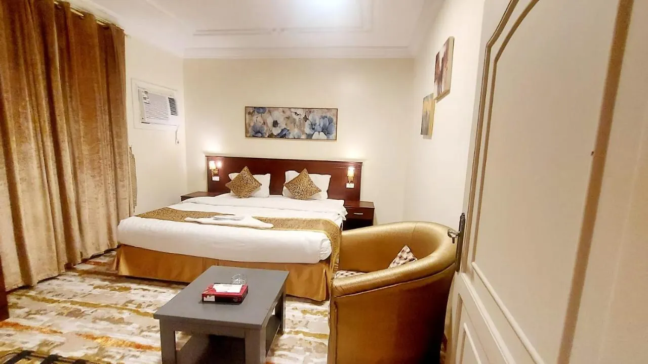 Laylat Wed Aparthotel Jeddah 2*,